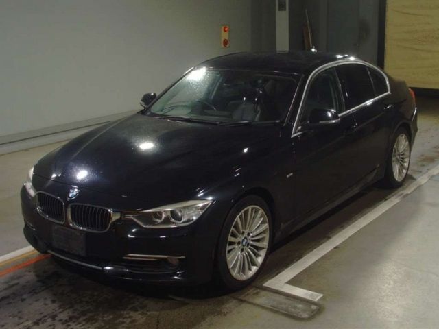 5025 BMW 3 SERIES 2012 г. (TAA Hiroshima)